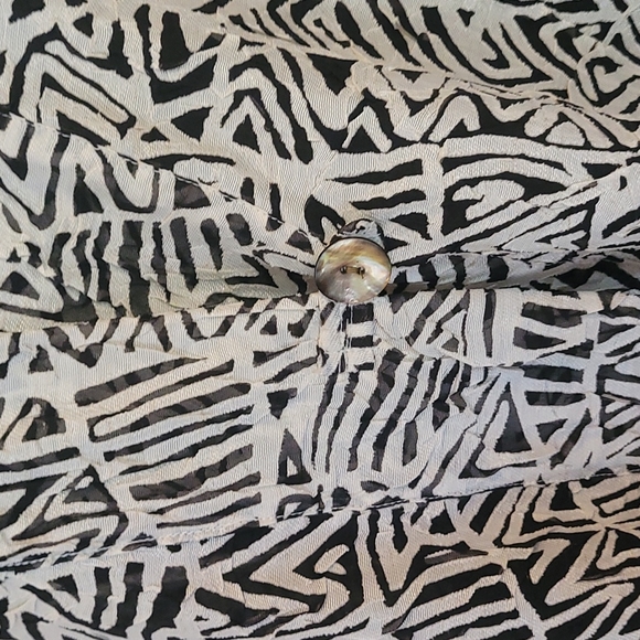 Chico's cream colored lightweight jacket with sheer design - Picture 2 of 7